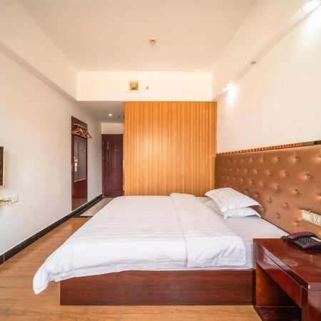 Guangzhou Jin Shun Hotel Экстерьер фото